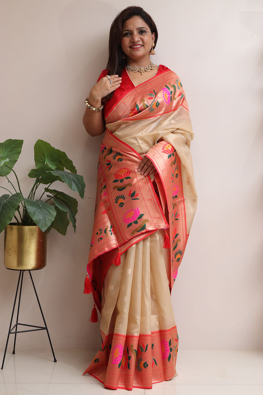 Elegant Pastel Kora Silk Paithani Border Flower Design Saree - Luxurion World