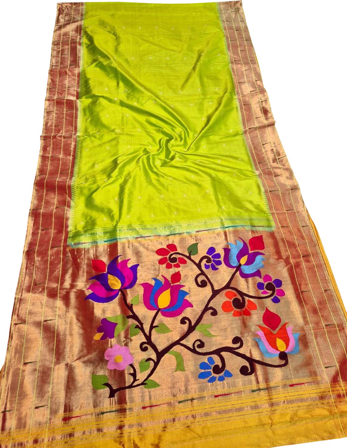 Green Pure Silk Paithani Handloom Triple Muniya Border Flower Design Saree - Luxurion World