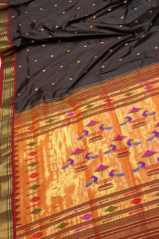 Exquisite Black Paithani Handloom Silk Saree - Pure Elegance - Luxurion World