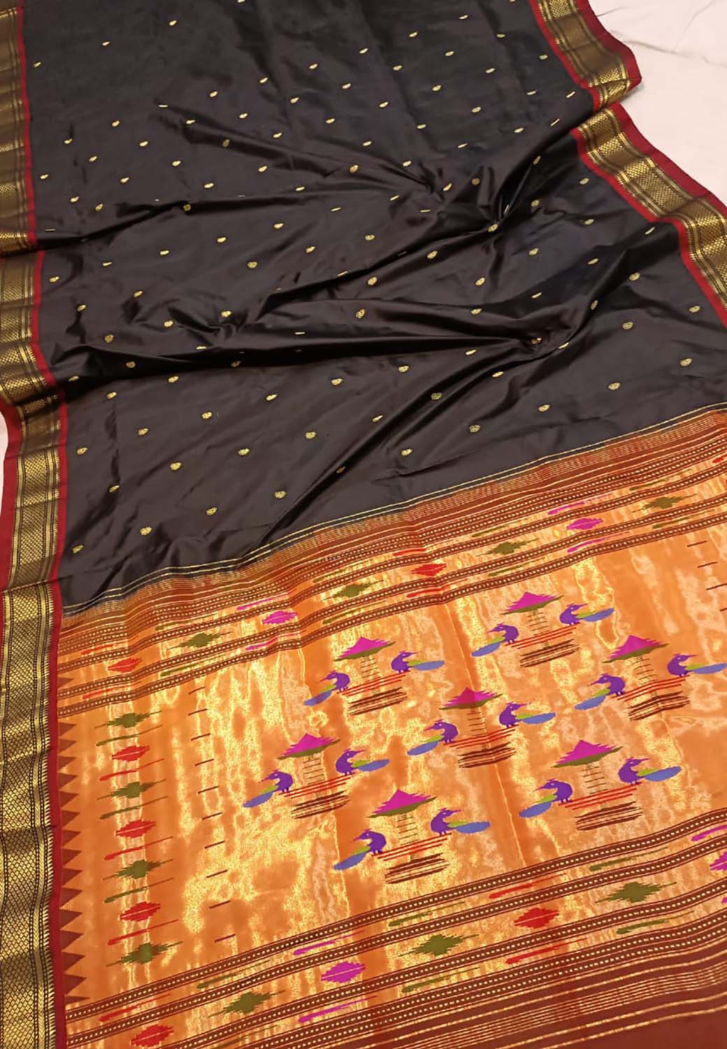 Exquisite Black Paithani Handloom Silk Saree - Pure Elegance