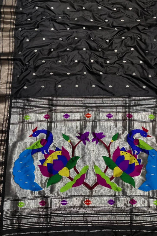 Stunning Black Paithani Handloom Silk Saree - Pure Elegance - Luxurion World