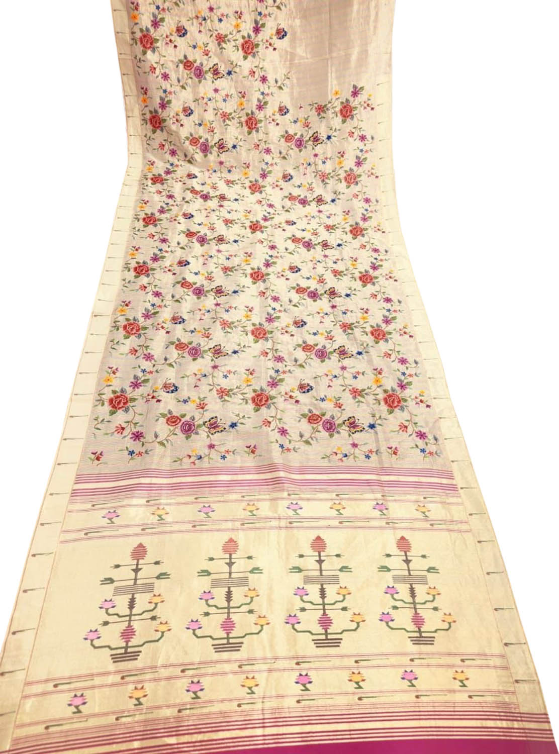 Exquisite Golden Paithani Pure Silk Muniya Border Handloom Pure Silk Saree With Petit Point Work - Luxurion World