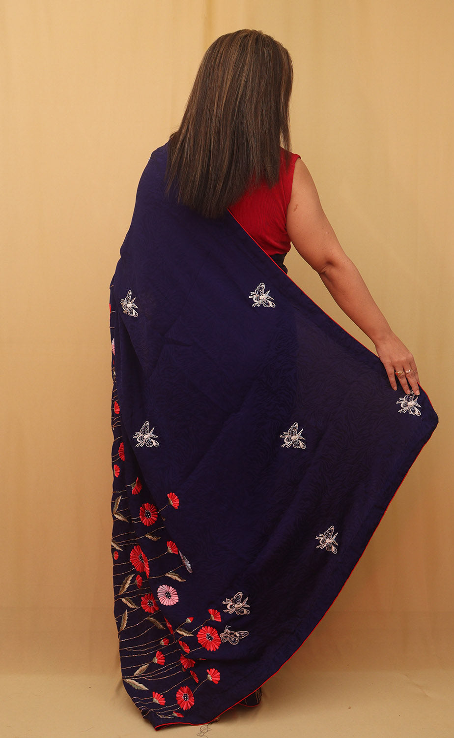Parsi Gara Crepe Saree with Hand Embroidered Purple Floral Design - Luxurion World