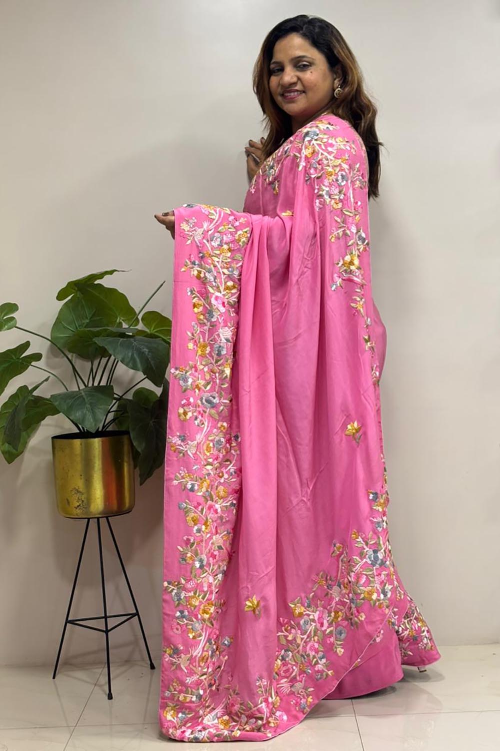 Pink Parsi Gara Hand Embroidered Pure Crepe Flower Design Saree - Luxurion World