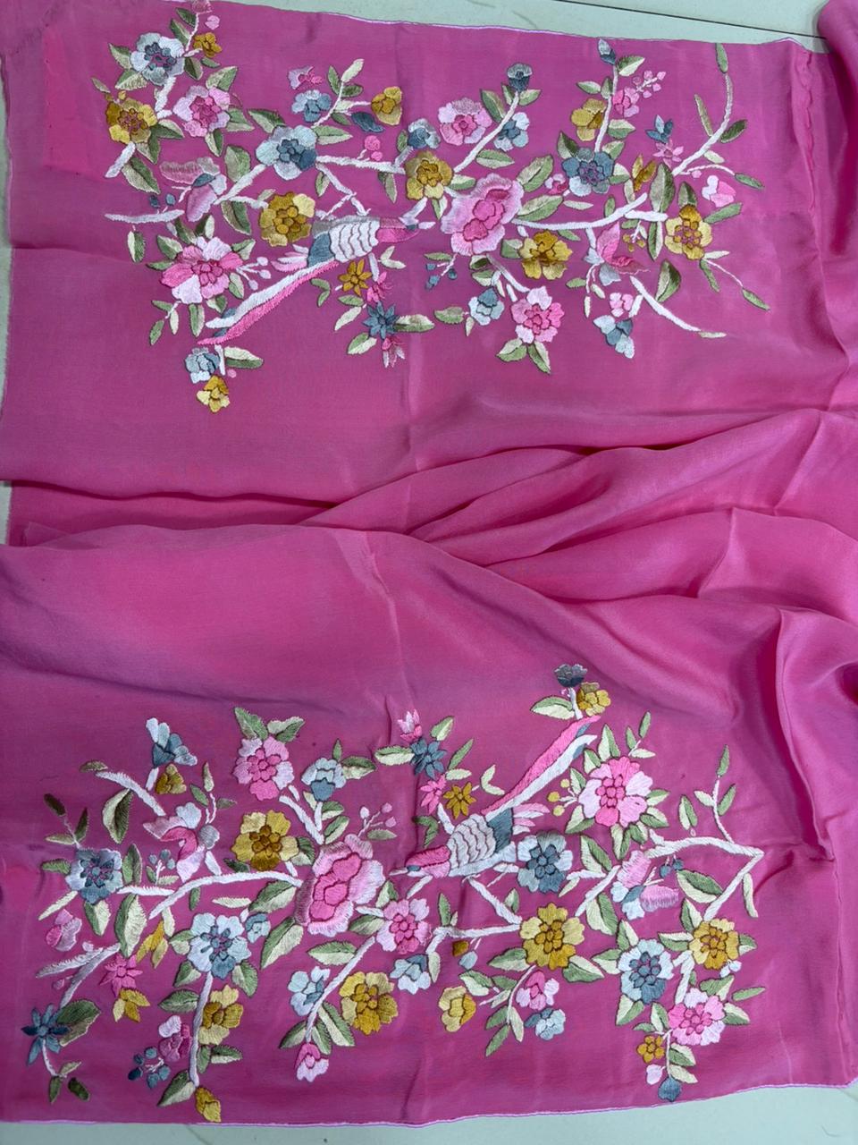 Pink Parsi Gara Hand Embroidered Pure Crepe Flower Design Saree - Luxurion World