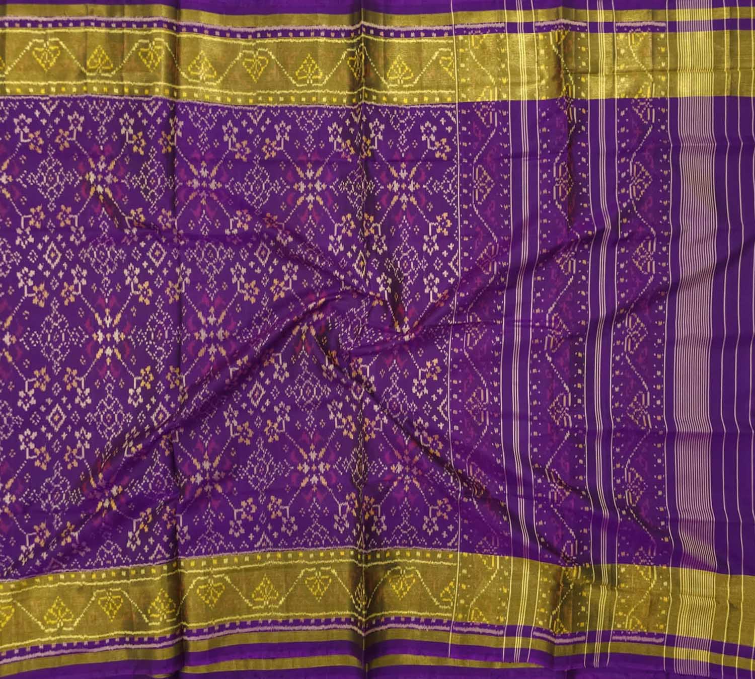 Purple Handloom Single Ikat Rajkot Patola Pure Silk Saree - Luxurion World