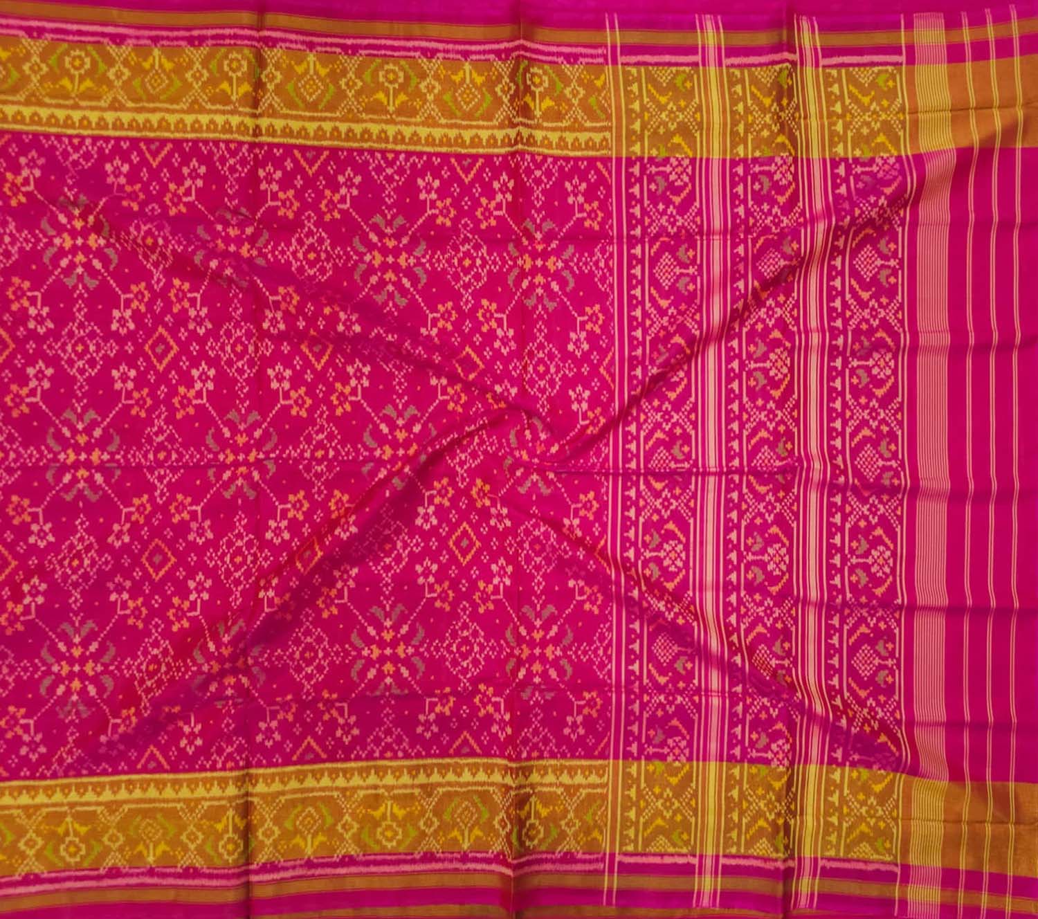 Handloom Single Ikat Rajkot Patola Pure Silk Saree - Luxurion World