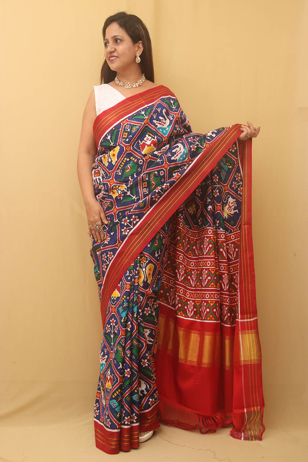 Blue Handloom Patan Patola Pure Silk Saree - Luxurion World