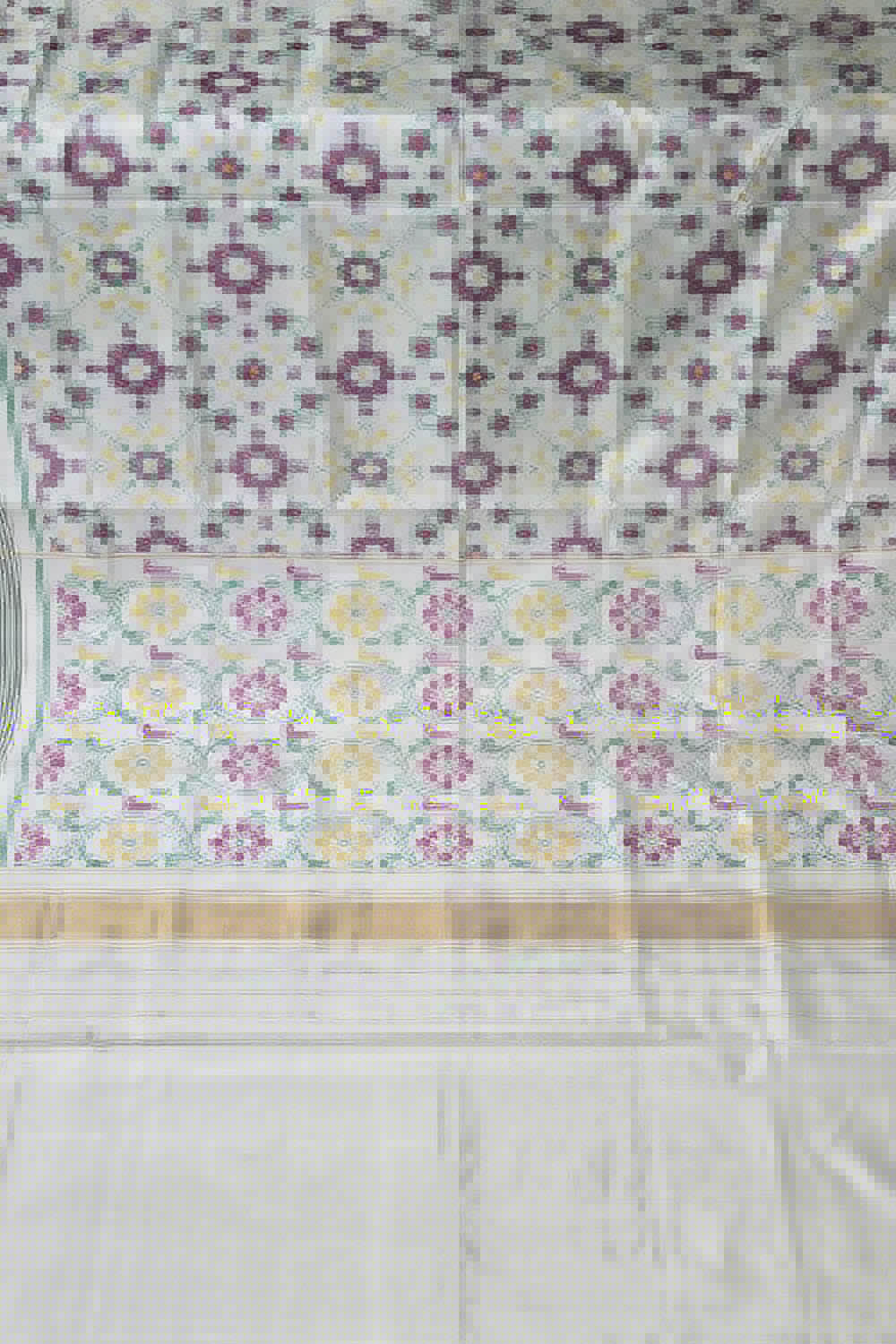 Off White Handloom Patan Patola Pure Silk Saree - Luxurion World