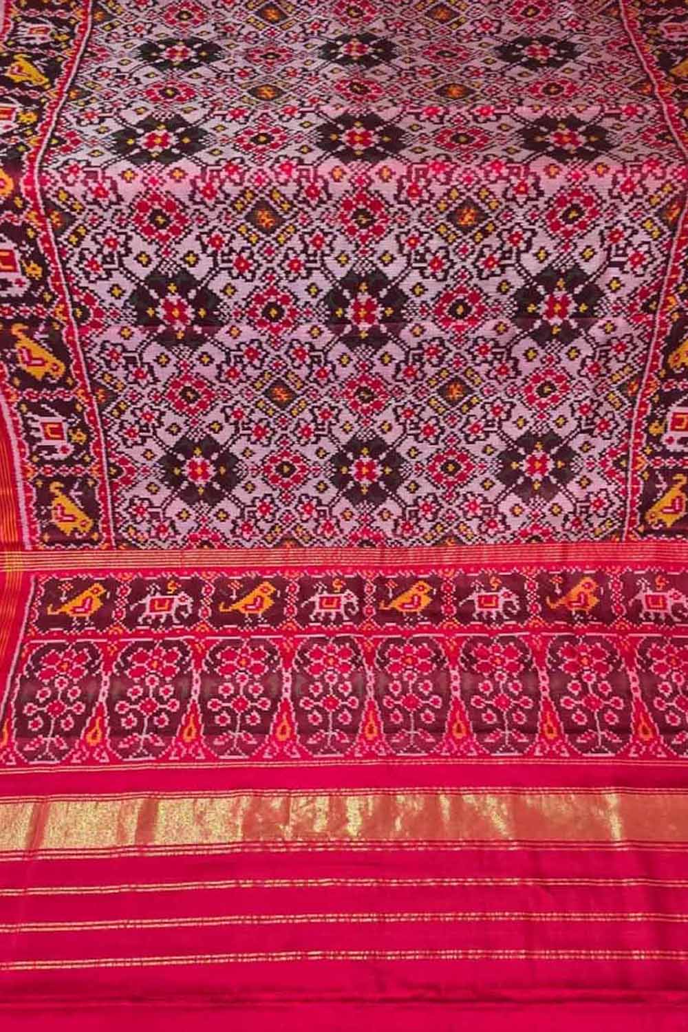 Off White Single Ikat Patan Patola Handloom Pure Silk Saree