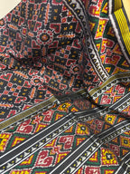 Exquisite Black Semi Patan Patola Handloom Pure Silk Saree - Luxurion World