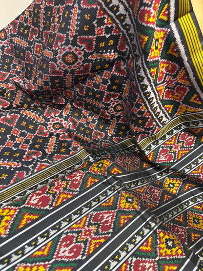Exquisite Black Semi Patan Patola Handloom Pure Silk Saree - Luxurion World
