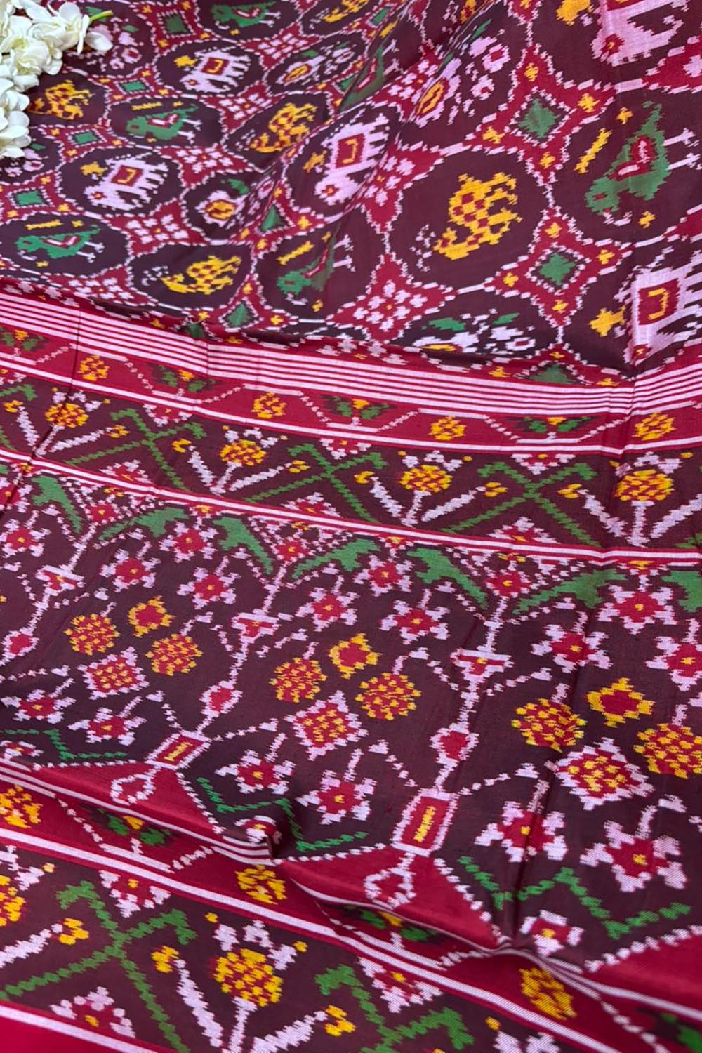 Luxurious Maroon Semi Patan Patola Handloom Pure Silk Saree - Luxurion World