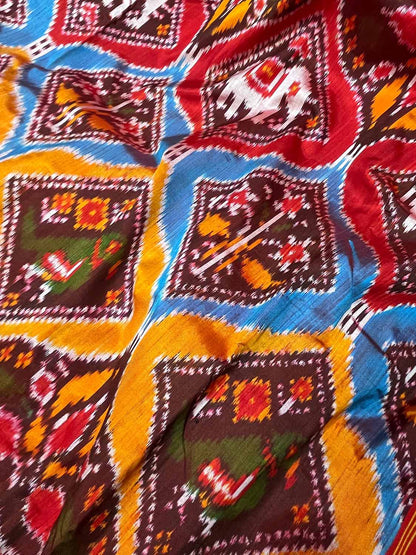 Stunning Multicolor Handloom Pochampally Single Ikat Pure Silk Saree - Luxurion World