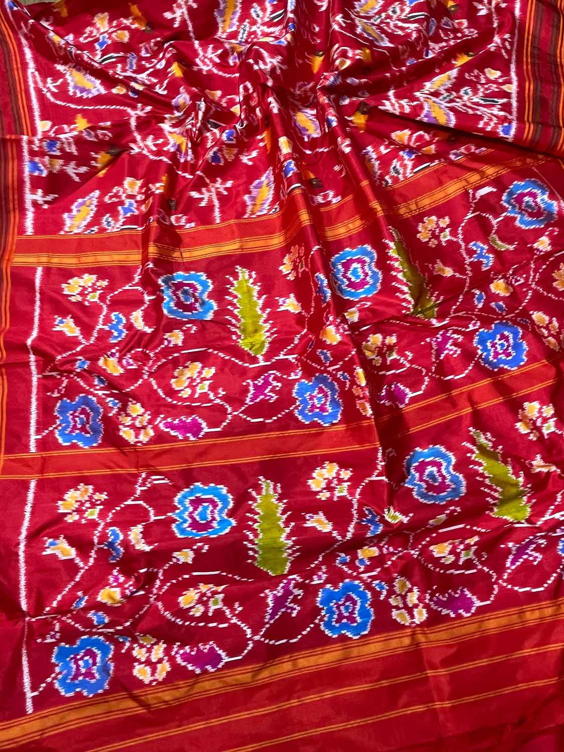 Stunning Red Handloom Pochampally Single Ikat Pure Silk Saree - Luxurion World