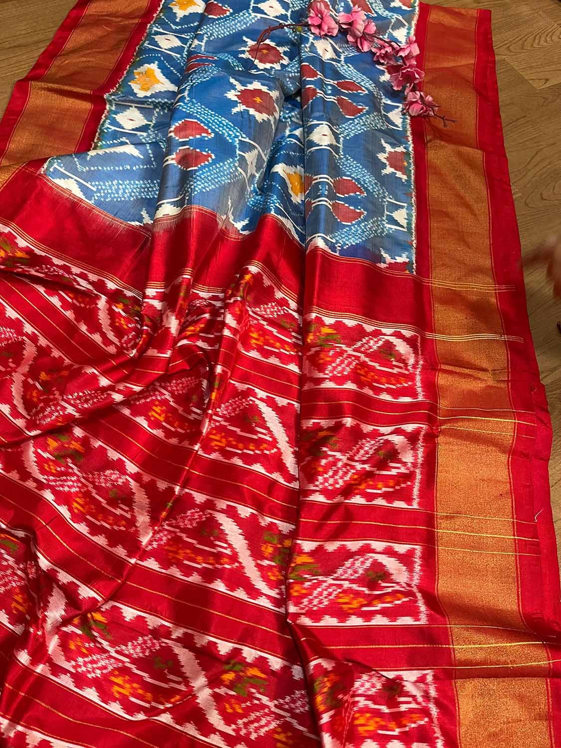 Exquisite Blue Handloom Pochampally Single Ikat Pure Silk Saree - Luxurion World