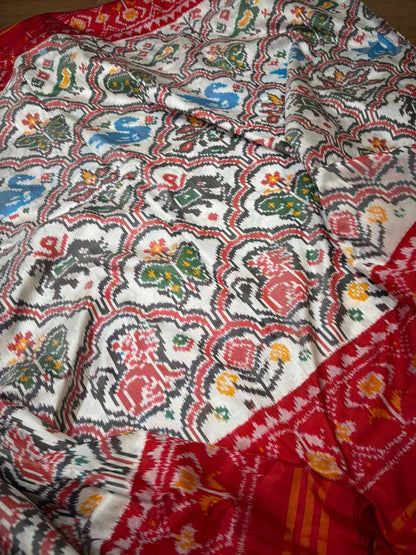 Stunning Multicolor Handloom Pochampally Single Ikat Pure Silk Saree - Luxurion World