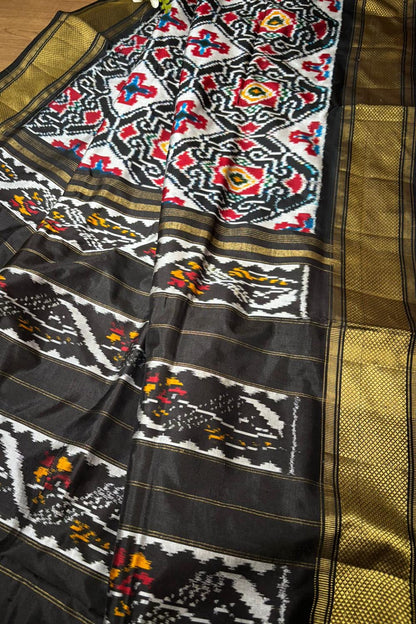 Black Handloom Pochampally Single Ikat Pure Silk Saree - Luxurion World