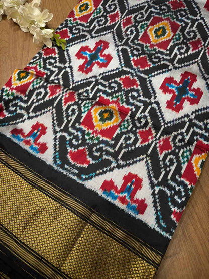 Black Handloom Pochampally Single Ikat Pure Silk Saree - Luxurion World