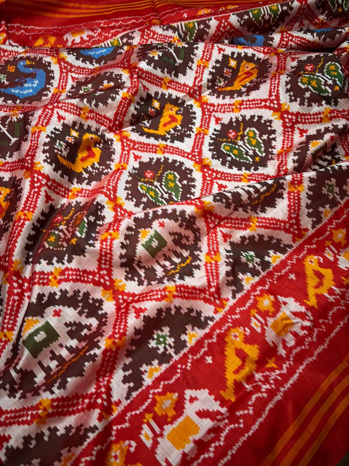 Stunning Multicolor Handloom Pochampally Single Ikat Pure Silk Saree - Luxurion World