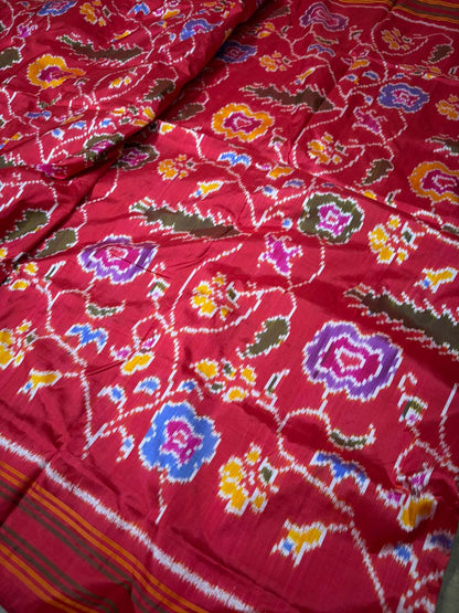 Stunning Red Handloom Pochampally Single Ikat Pure Silk Saree - Luxurion World