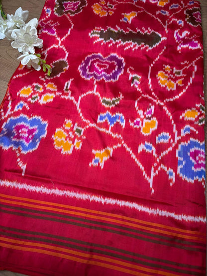 Stunning Red Handloom Pochampally Single Ikat Pure Silk Saree - Luxurion World