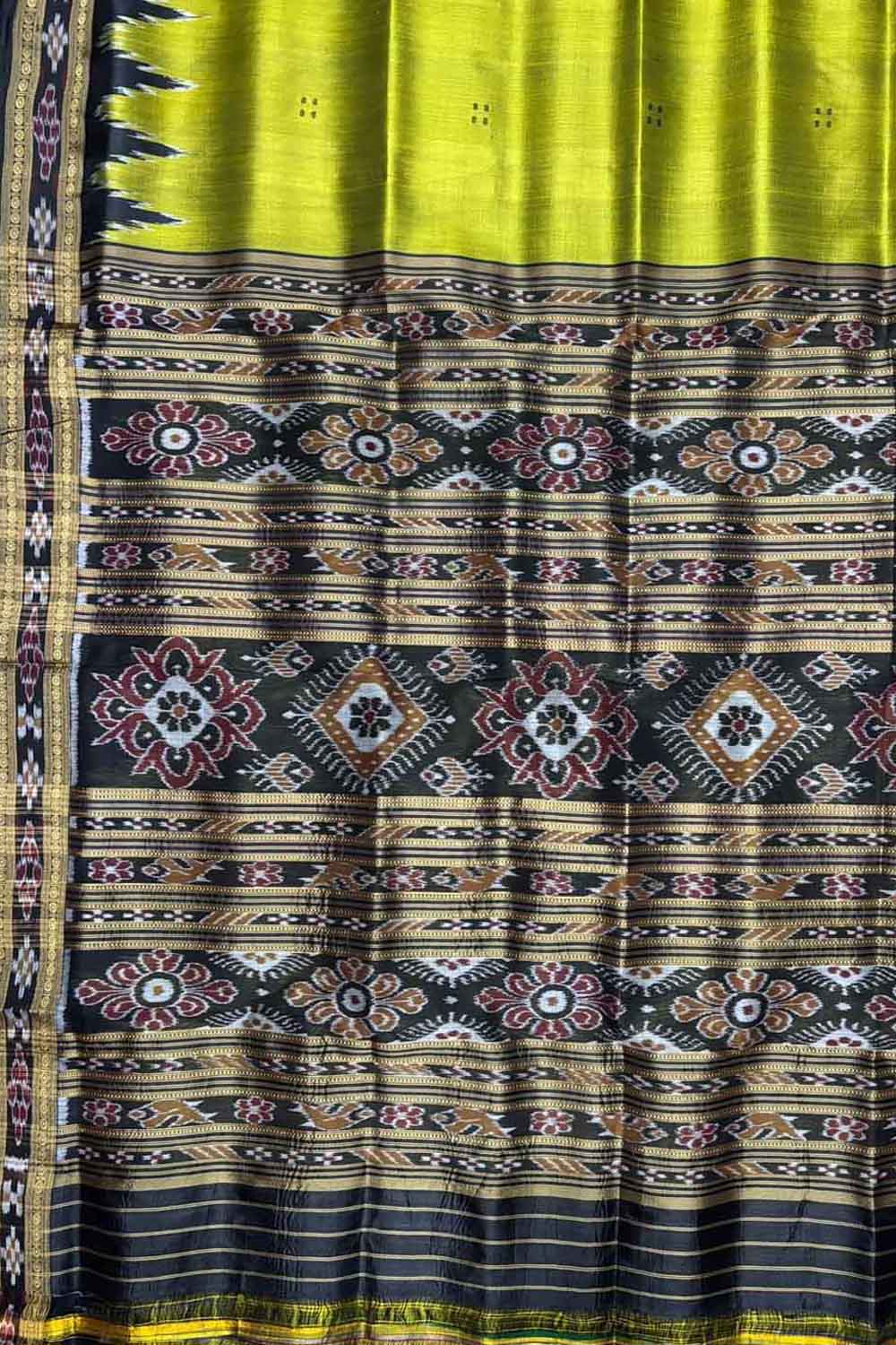 Green Pure Silk Sambalpuri Ikat Handloom Saree - Luxurion World