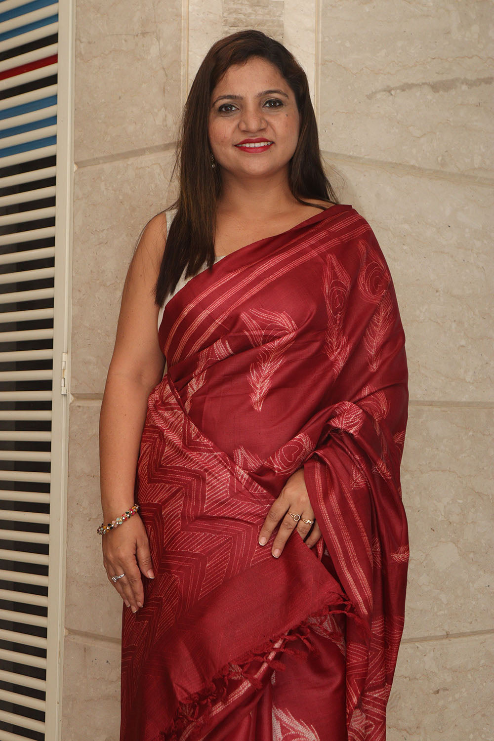 Maroon Shibori Tie N Dye Tussar Silk Saree: Elegant and Unique - Luxurion World