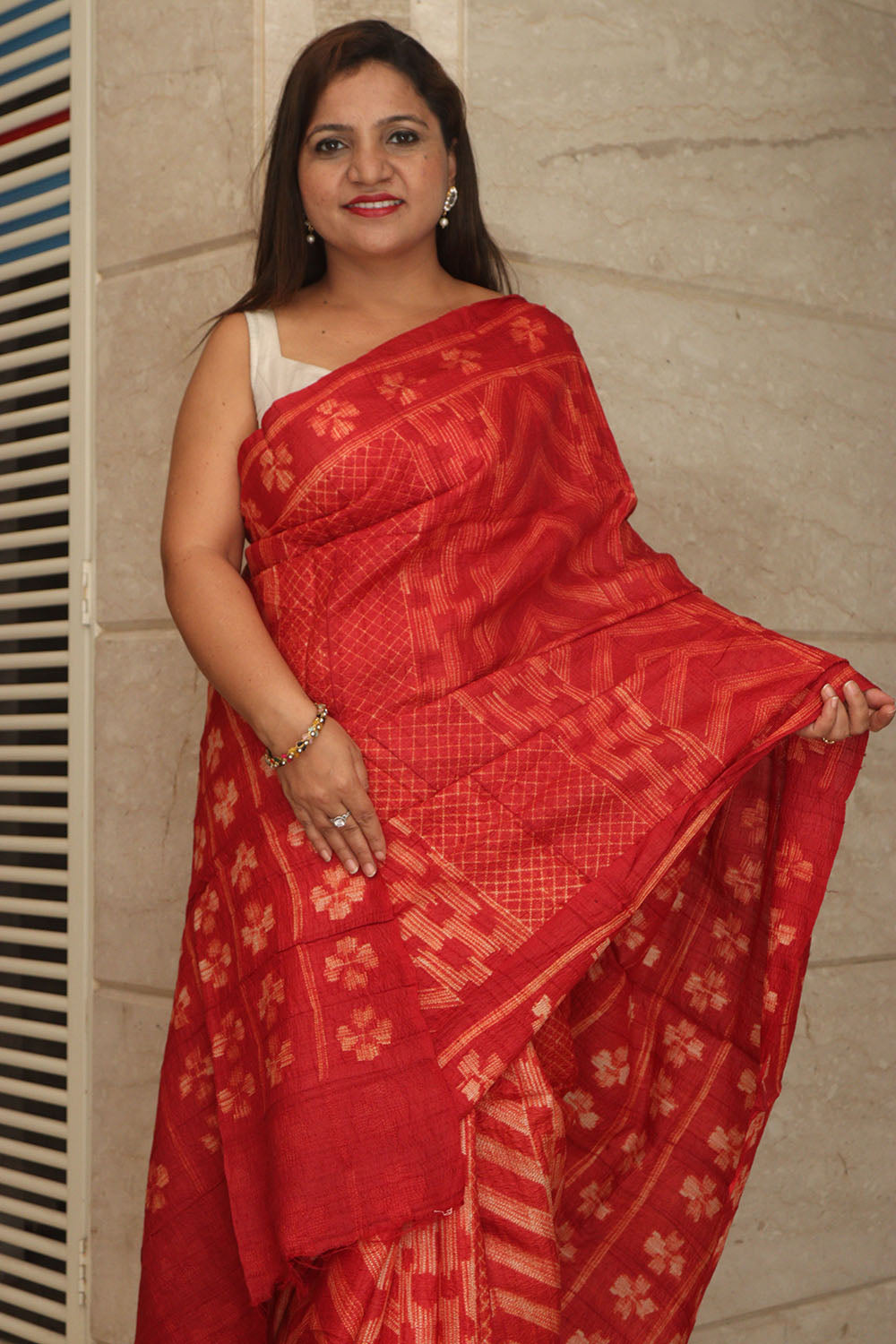 Red Shibori Tie N Dye Tussar Silk Saree - Luxurion World