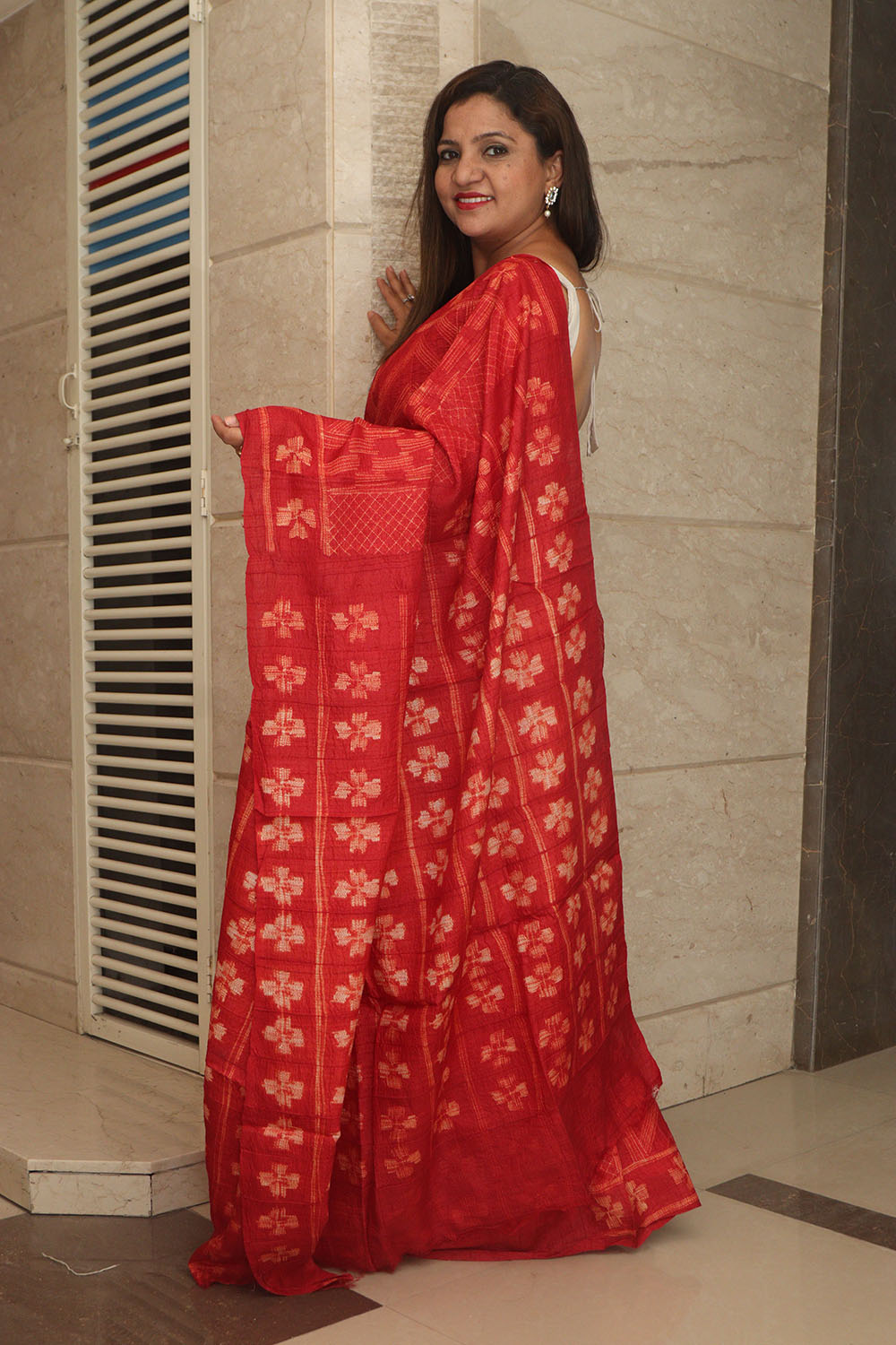 Red Shibori Tie N Dye Tussar Silk Saree - Luxurion World