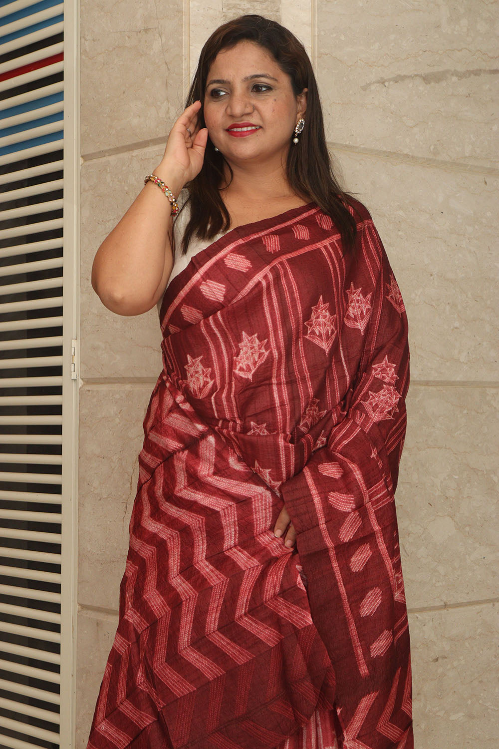 Maroon Shibori Tie N Dye Tussar Silk Saree: Elegant and Unique - Luxurion World