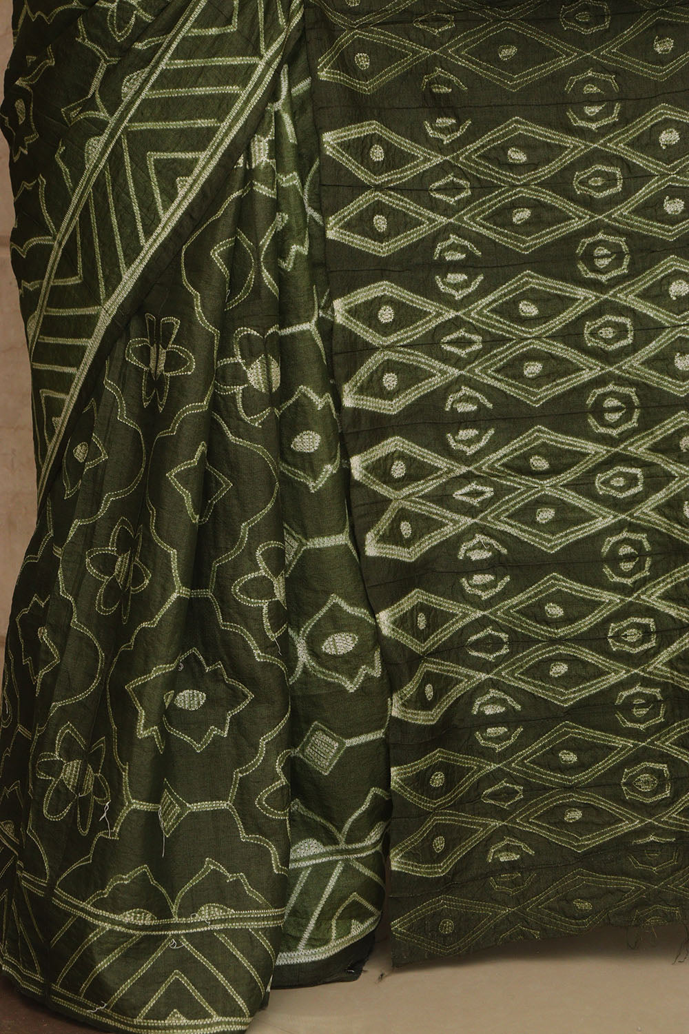 Green Shibori Tie N Dye Tussar Silk Saree - Luxurion World