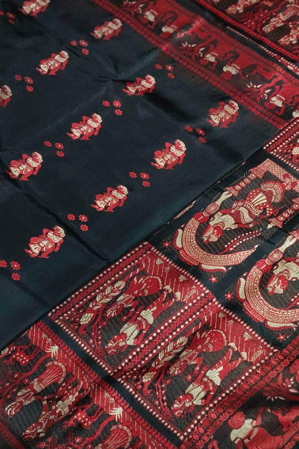 Black Pure Silk Handloom Baluchari Saree - Luxurion World