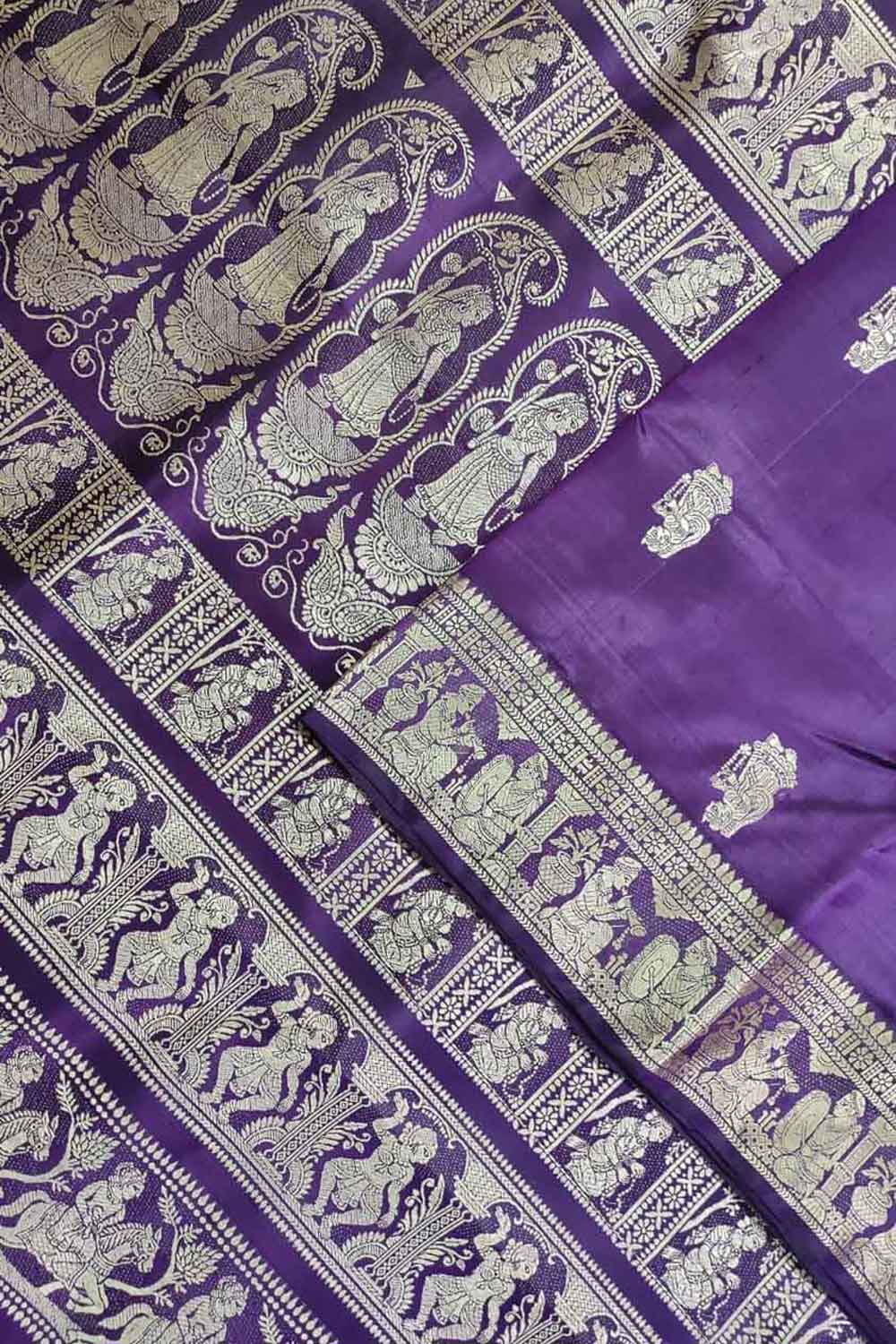 Exquisite Purple Baluchari Handloom Silk Saree - Pure Elegance - Luxurion World