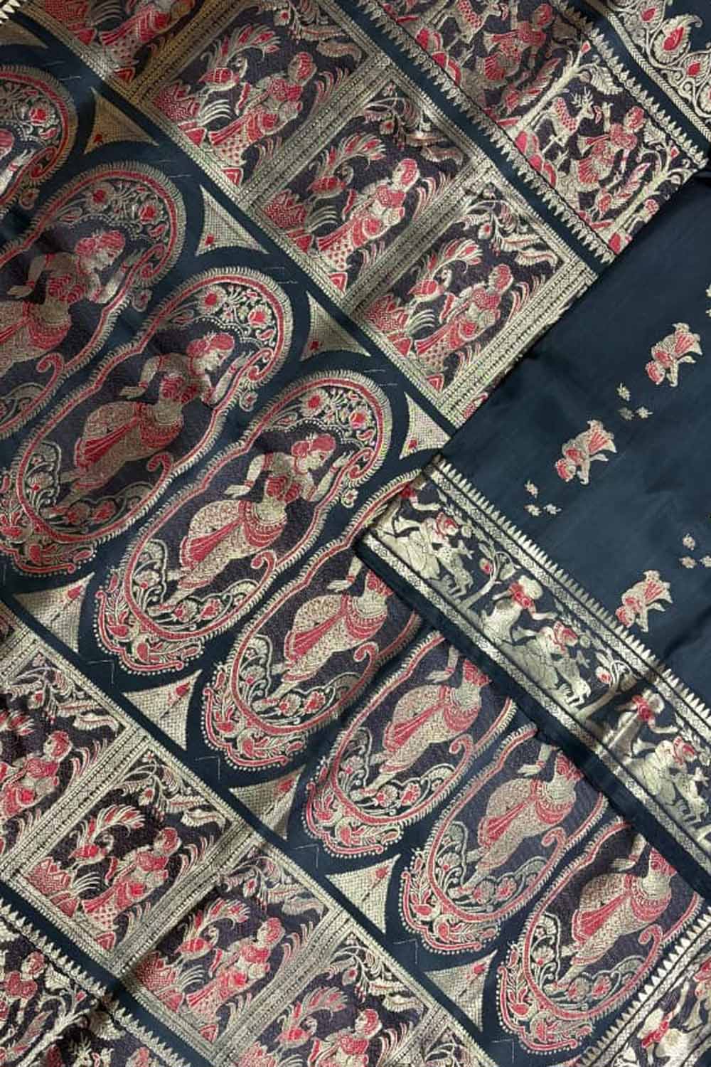 Black Handloom Swarnachari Pure Silk Saree