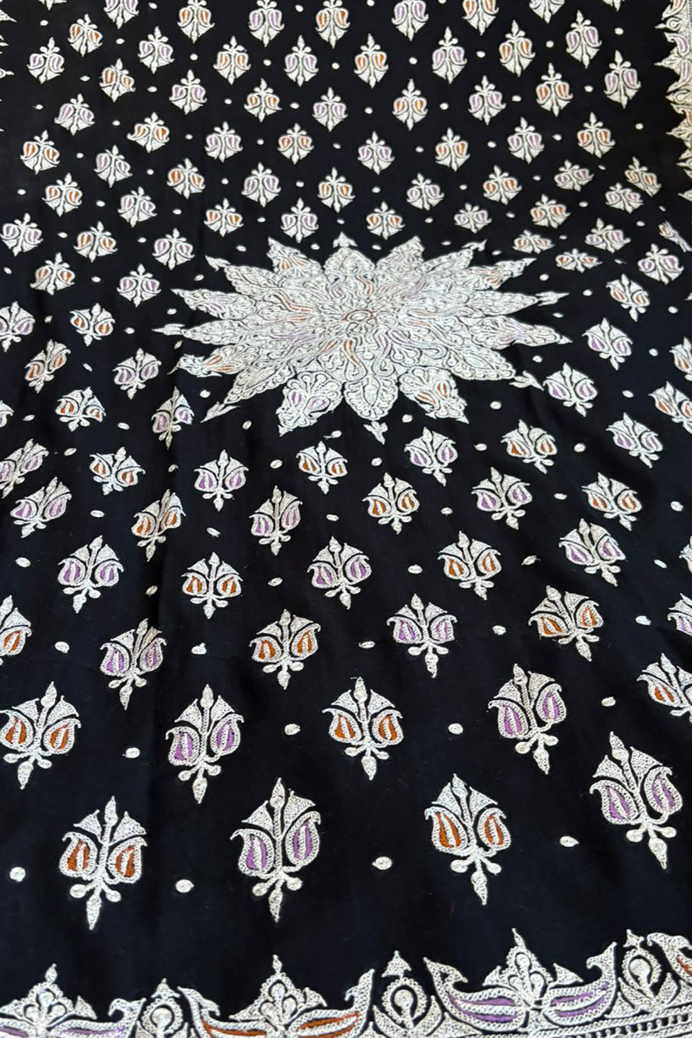 Black & White Kashmiri Tilla Work Pure Pashmina Shawl — Floral, Luxury