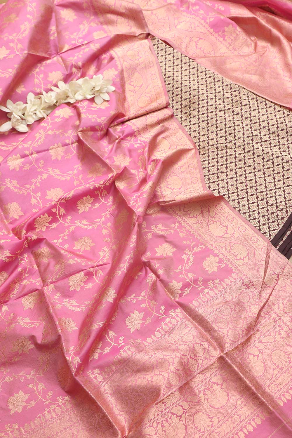 Elegant Maroon Banarasi Handloom Pure Katan Silk Suit With Banarasi Handloom Pure Katan Silk Dupatta - Luxurion World