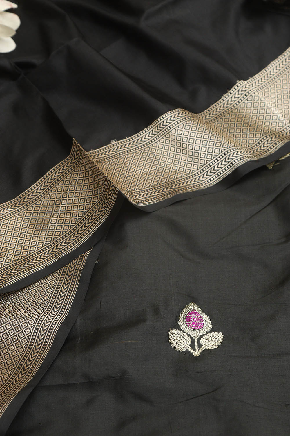 Stunning Black Banarasi Handloom Pure Katan Silk Meenakari Suit With Banarasi Handloom Pure Katan Silk Dupatta - Luxurion World