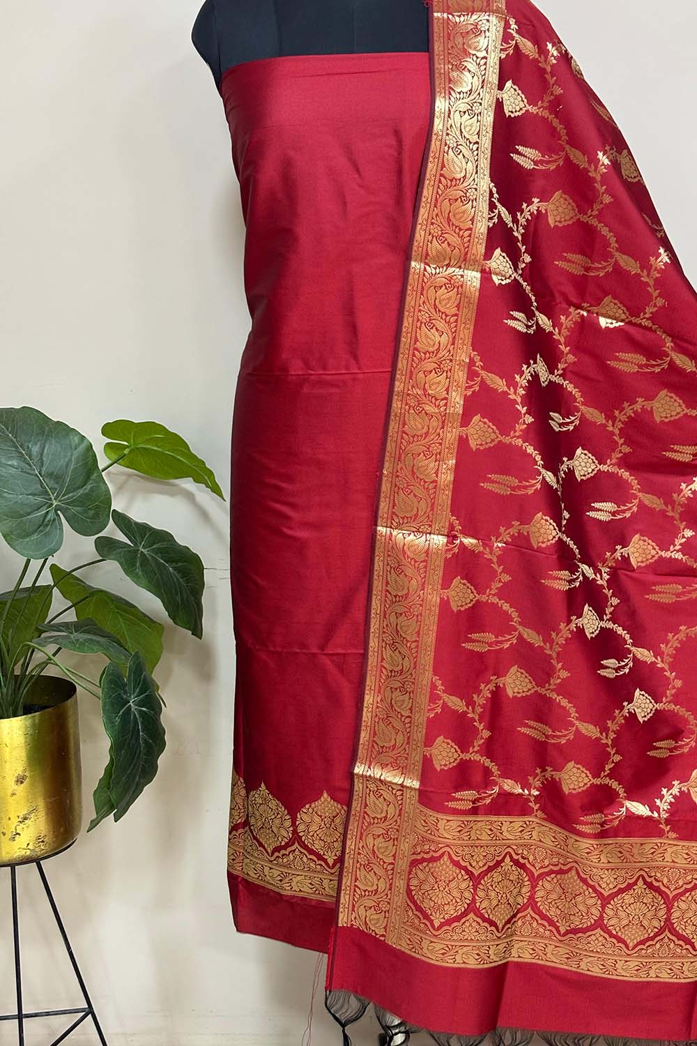 Elegant Red Banarasi Silk Three Piece Unstitched Suit Set - Luxurion World