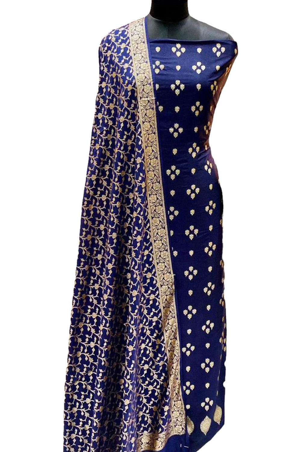 Elegant Blue Banarasi Silk Suit Set - Luxurion World