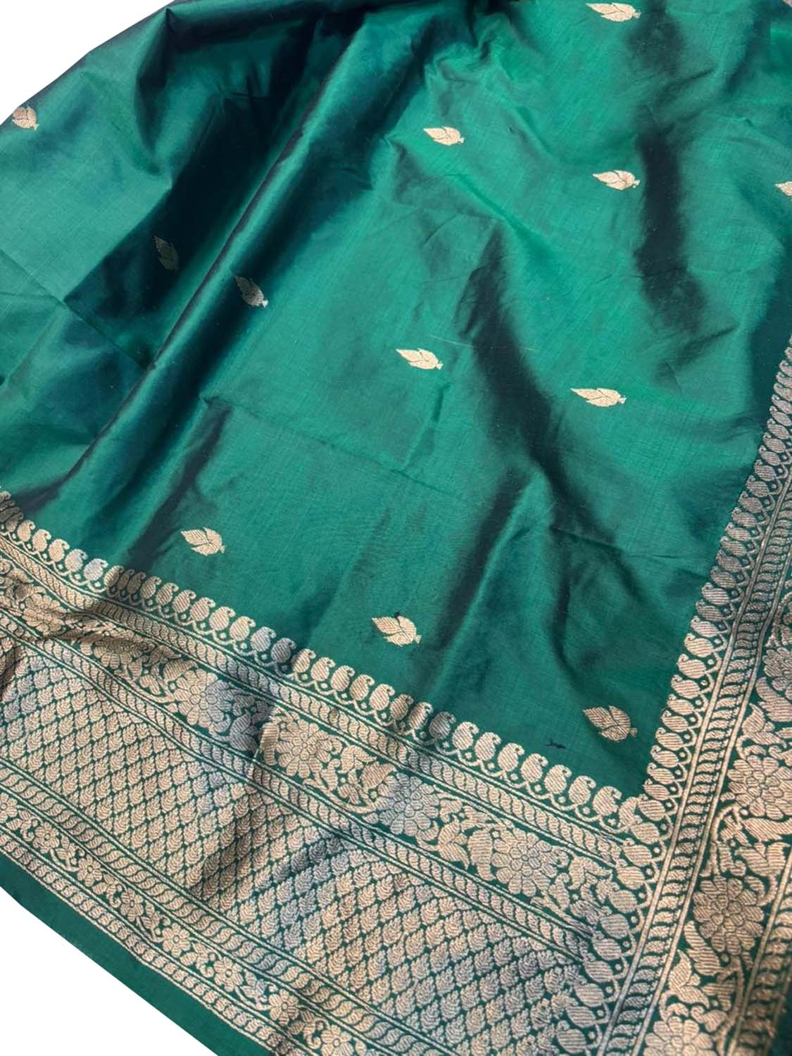 Green Pure Katan Silk Banarasi Handloom Suit Set - Luxurion World