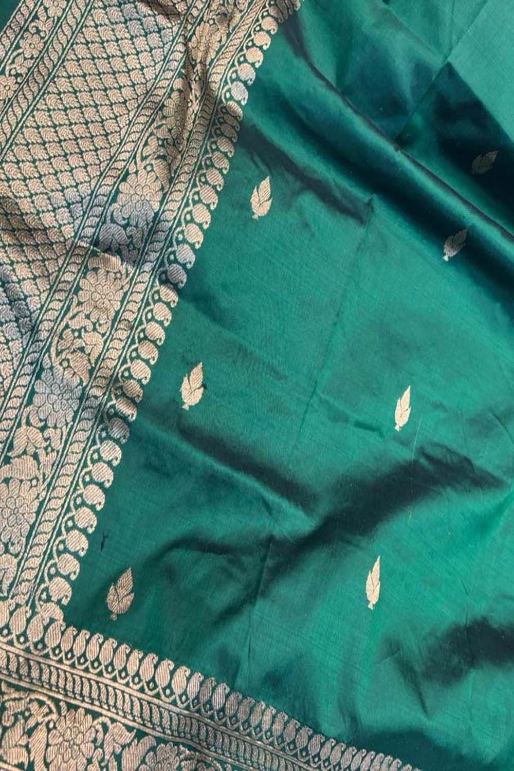 Green Pure Katan Silk Banarasi Handloom Suit Set - Luxurion World