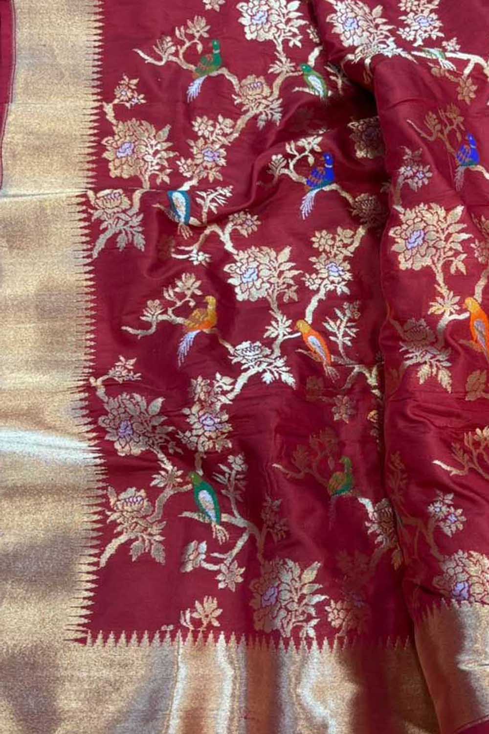 Red Pure Katan Silk Banarasi Handloom Unstitched Three Piece Suit Set - Luxurion World