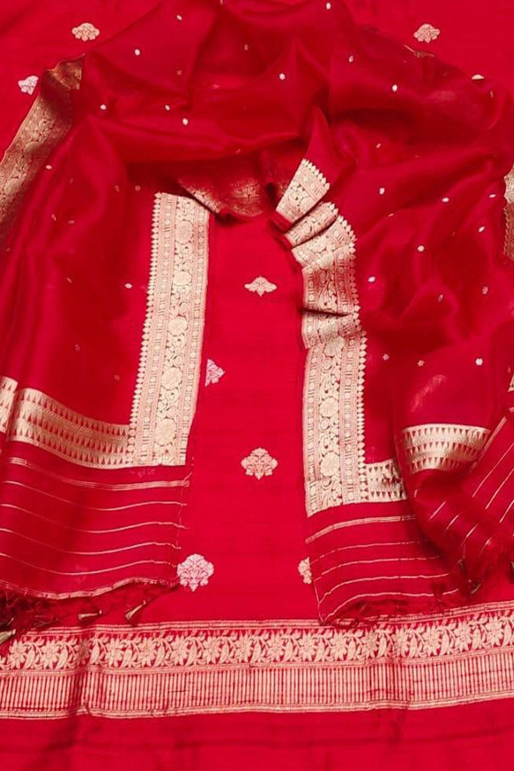 Elegant Red Banarasi Pure Raw Silk Kadwa Three Piece Unstitched Suit With Kora Dupatta - Luxurion World
