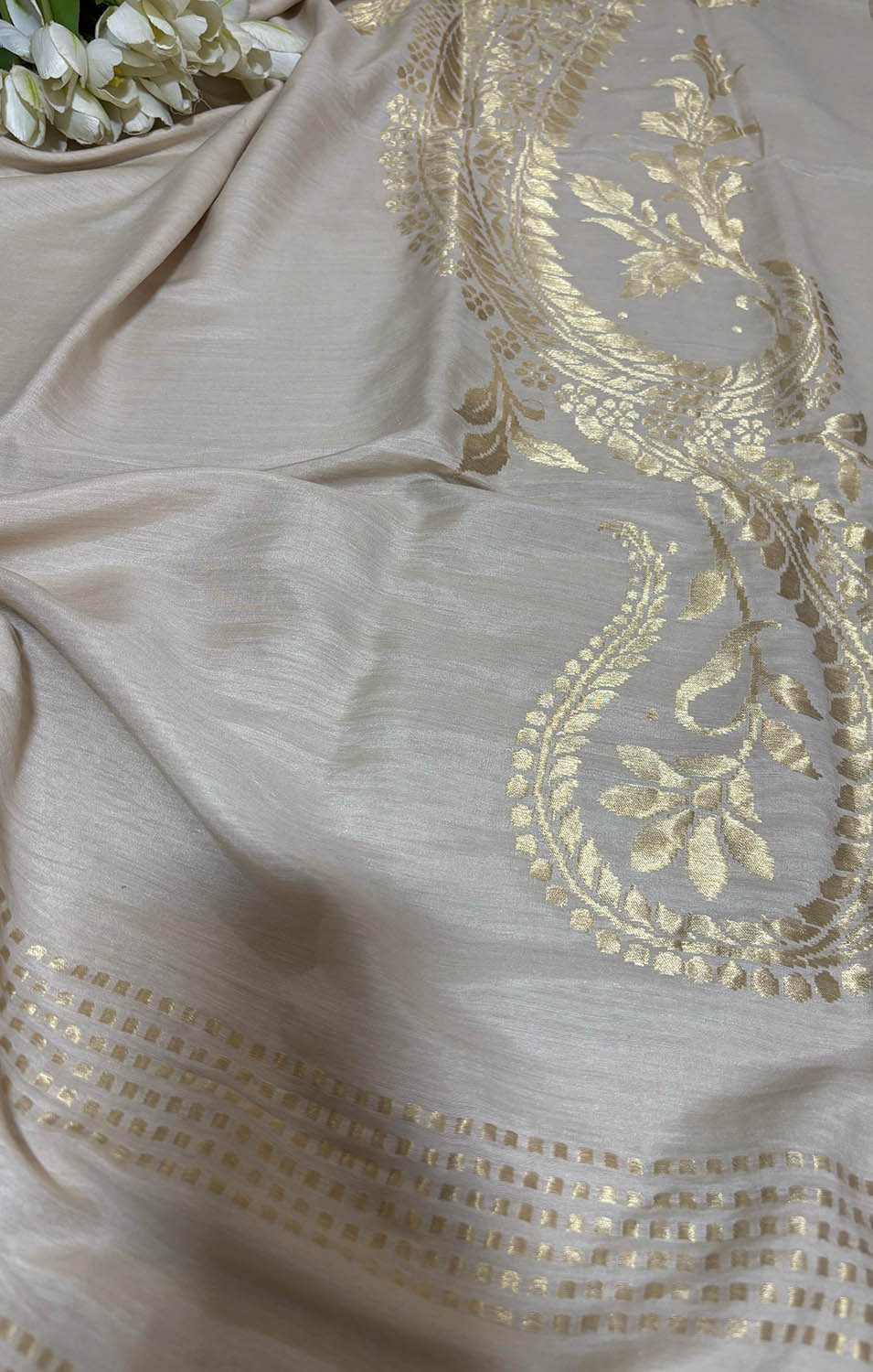 Stunning Dyeable Banarasi Pure Moonga Silk Two Piece Unstitched Suit Set - Luxurion World