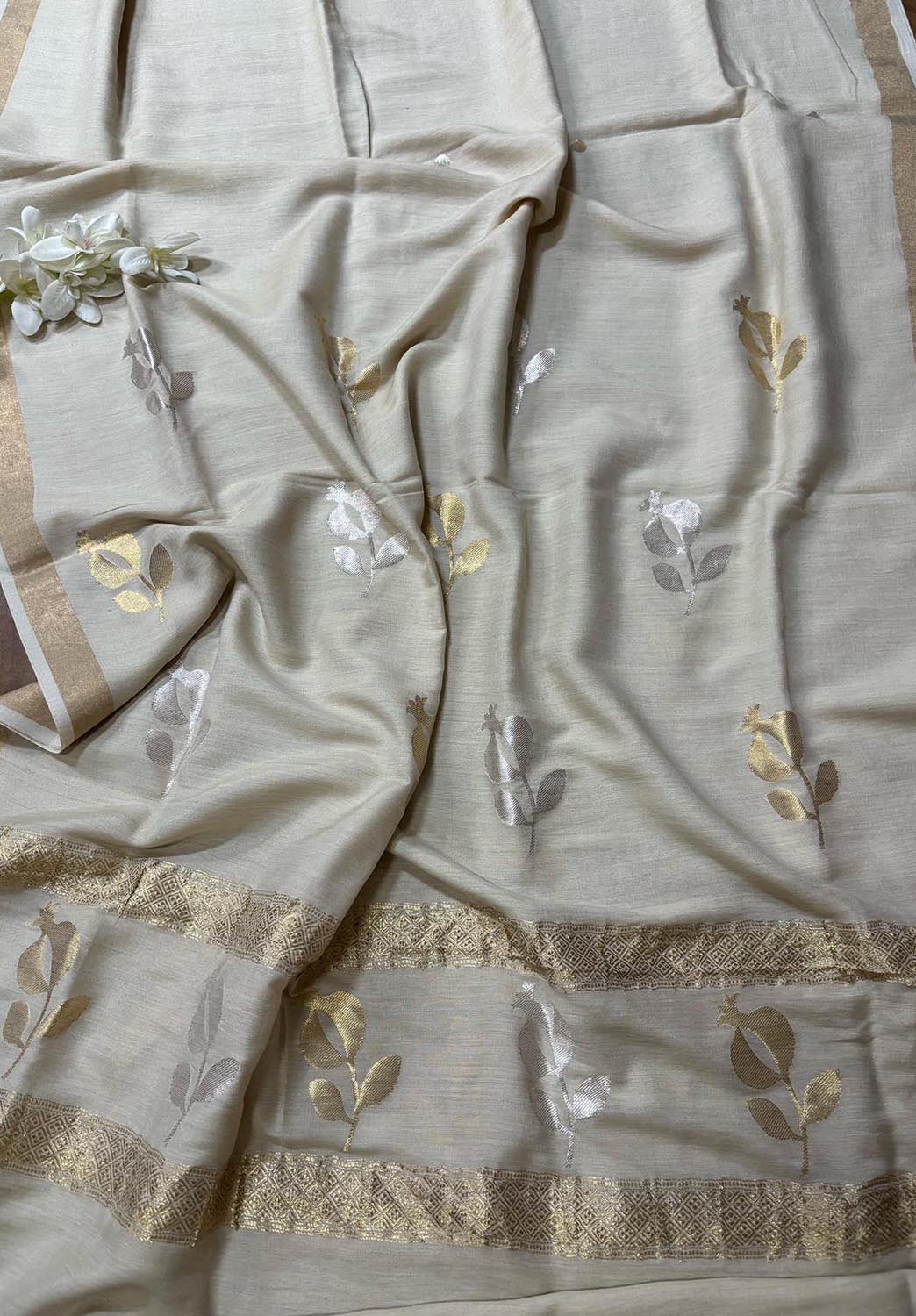 Stunning Dyeable Banarasi Pure Moonga Silk Two Piece Unstitched Suit Set - Luxurion World