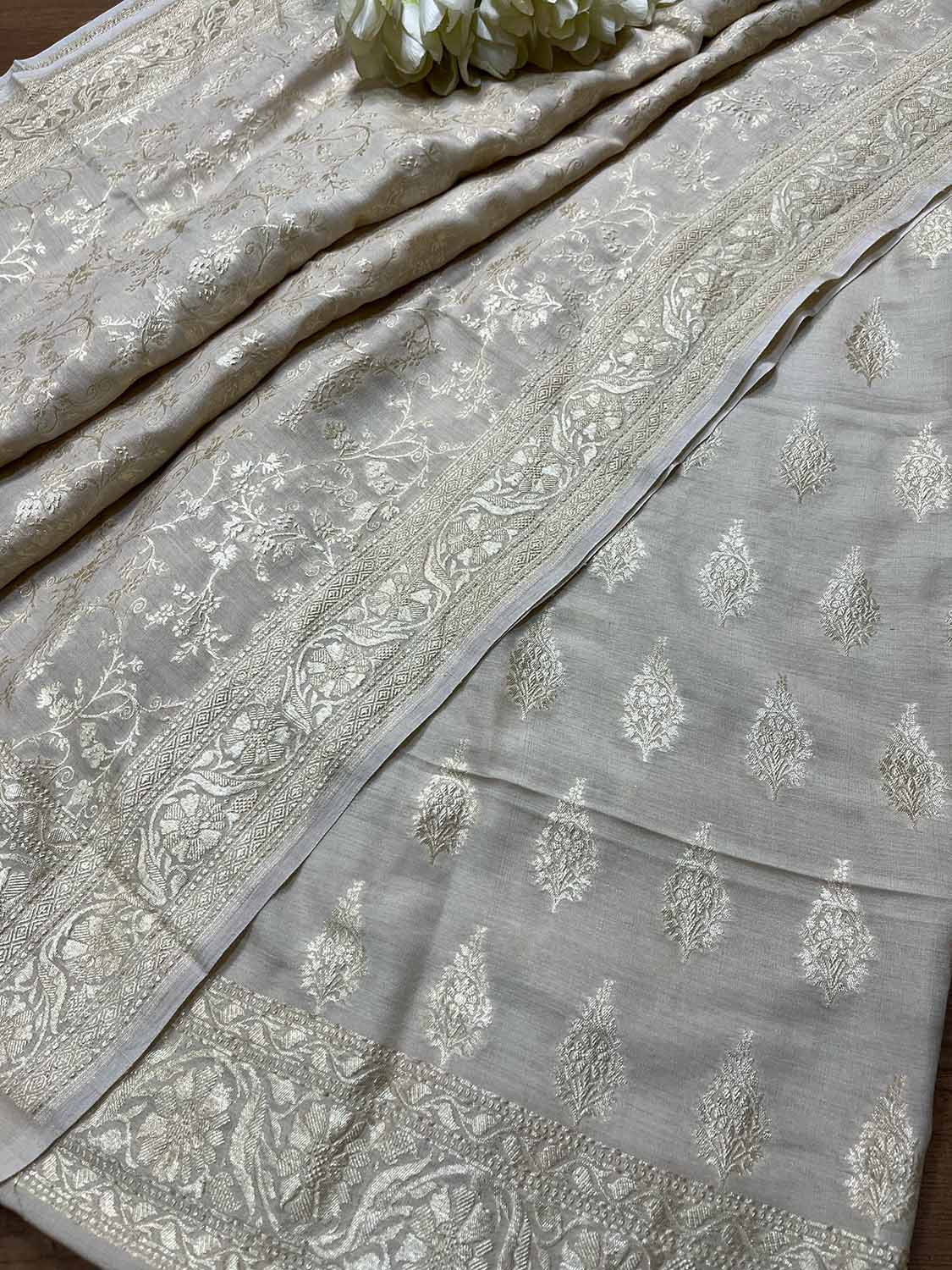 Stunning Dyeable Banarasi Pure Moonga Silk Two Piece Unstitched Suit Set - Luxurion World