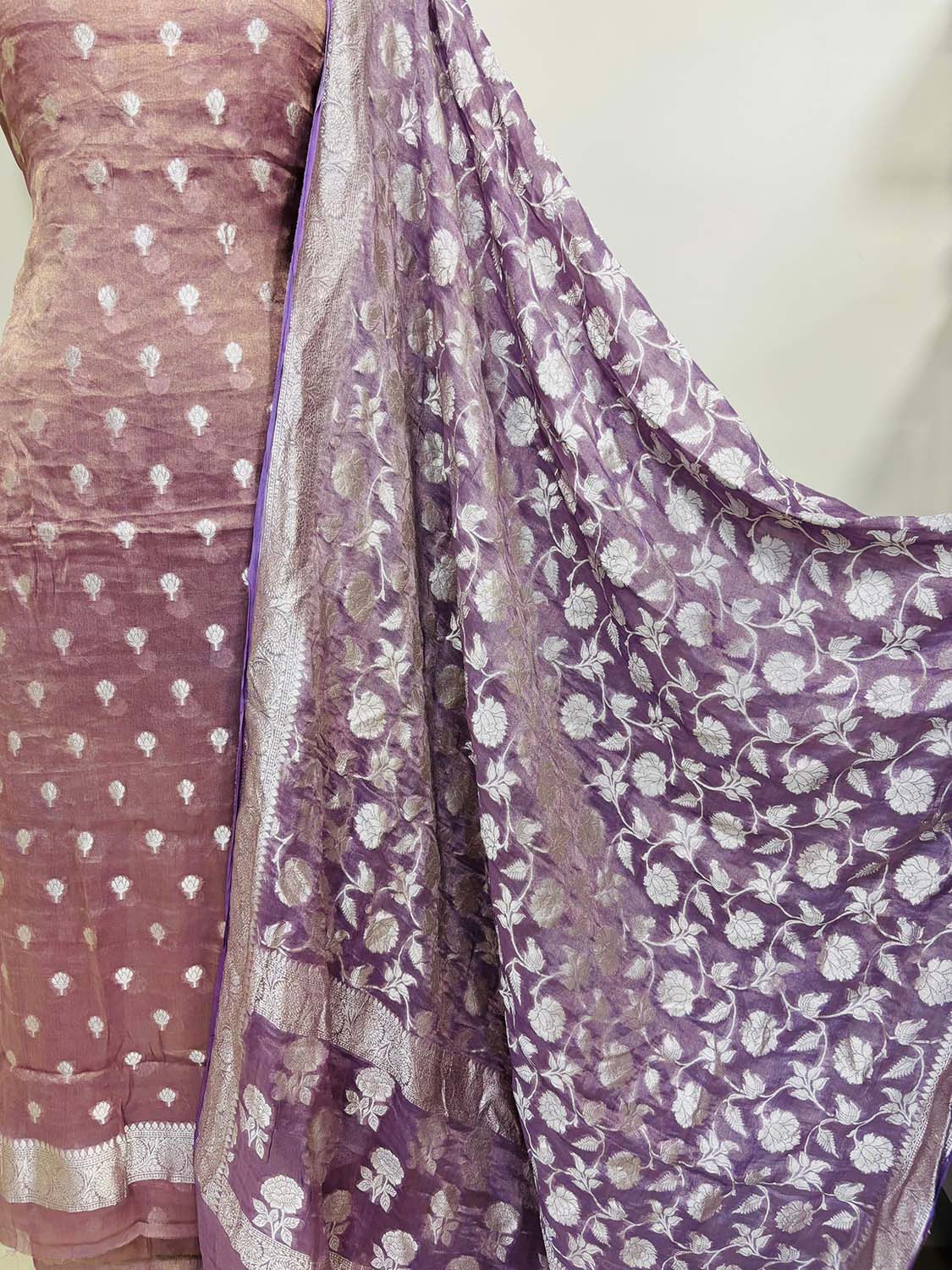 Onion Pink Banarasi Pure Tissue Georgette Three Piece Unstitched Flower Design Suit Set - Luxurion World