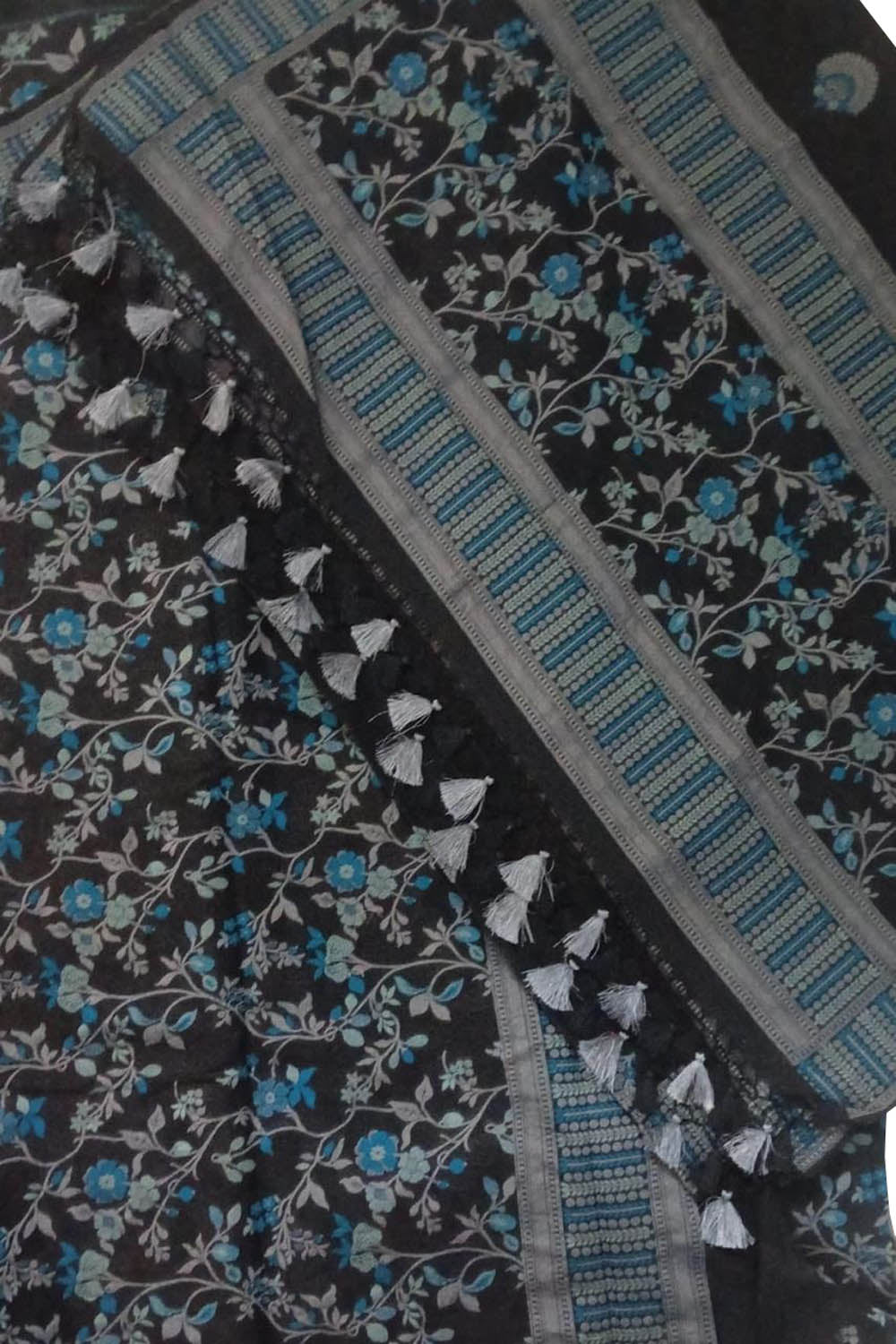 Black Banarasi Mul Chanderi Three Piece Unstitched Suit Set - Luxurion World