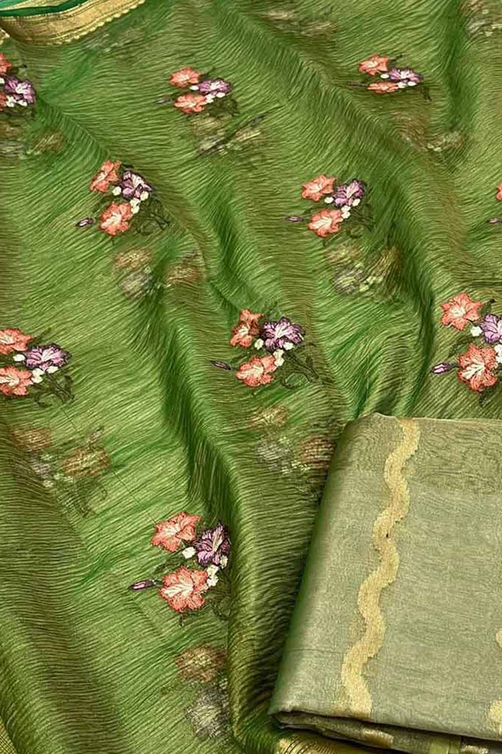 Green Banarasi Tissue Silk Embroidered Suit Set - Luxurion World